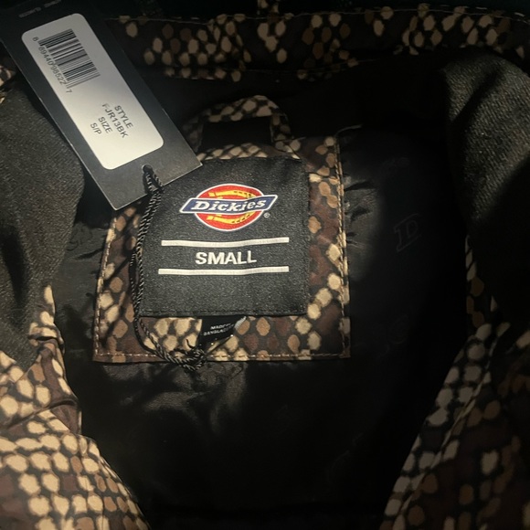 Dickies brand new puffer jacket - Picture 4 of 4